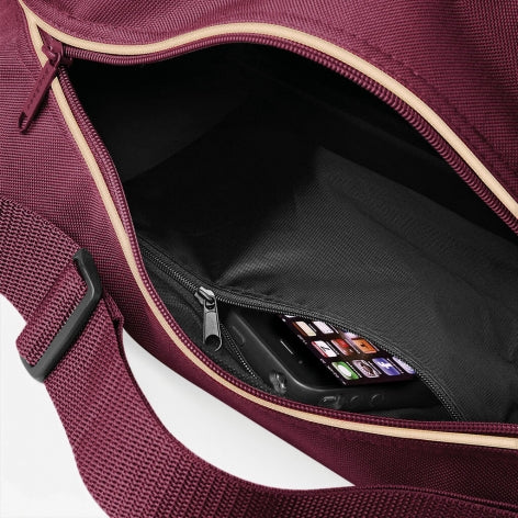 Palms.Putts.Pucks.Les Lancaster X The Squad Retro Shoulder Bag