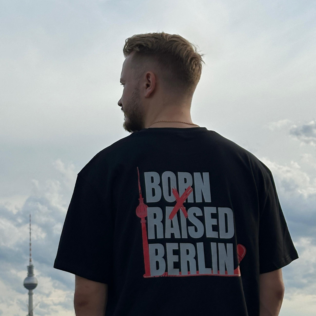 THE SQUAD "BORN x RAISED BERLIN" Oversized T-Shirt