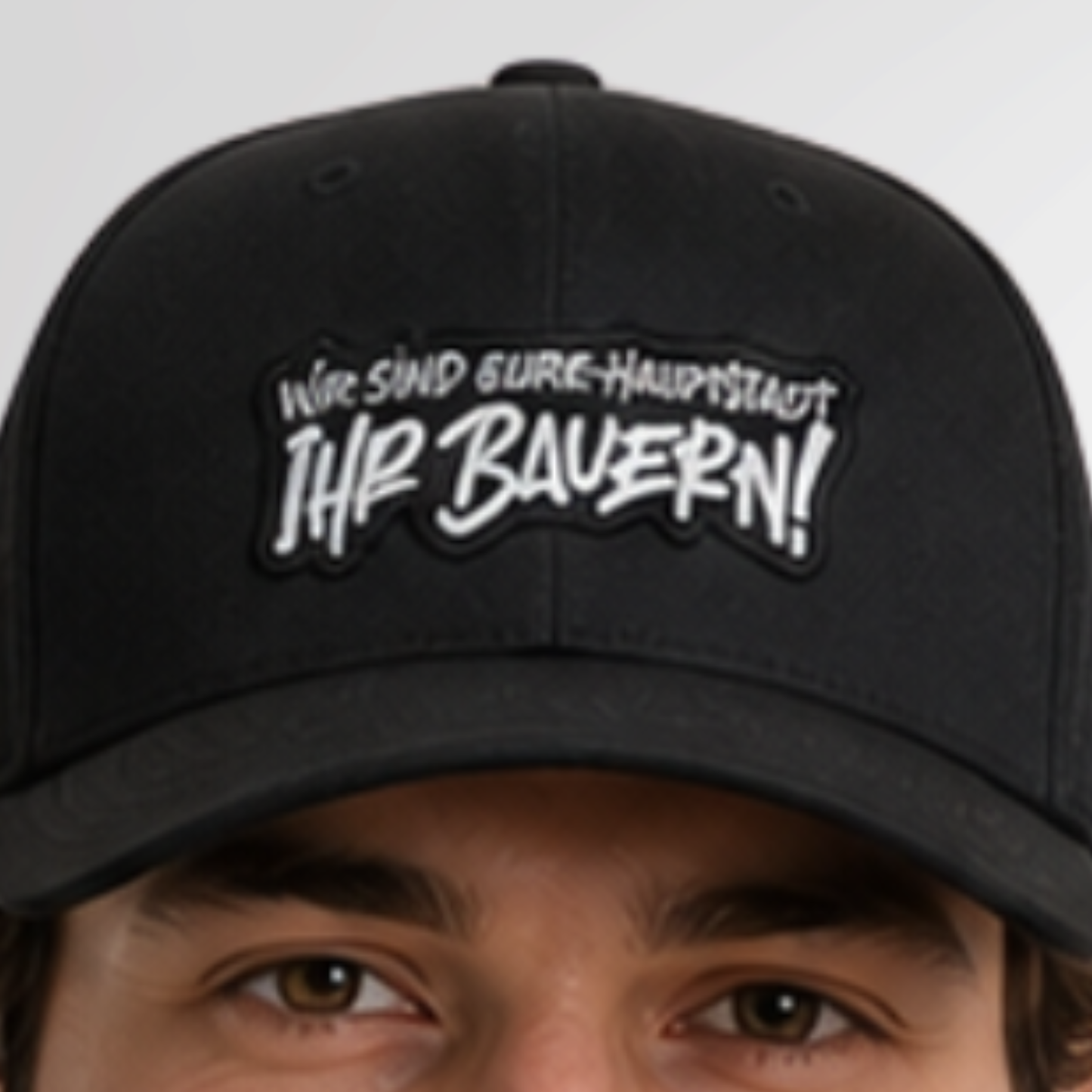 "WIR SIND EURE HAUPTSTADT, IHR BAUERN!" Snapback Cap * LIMITIERT AUF 50 STÜCK *